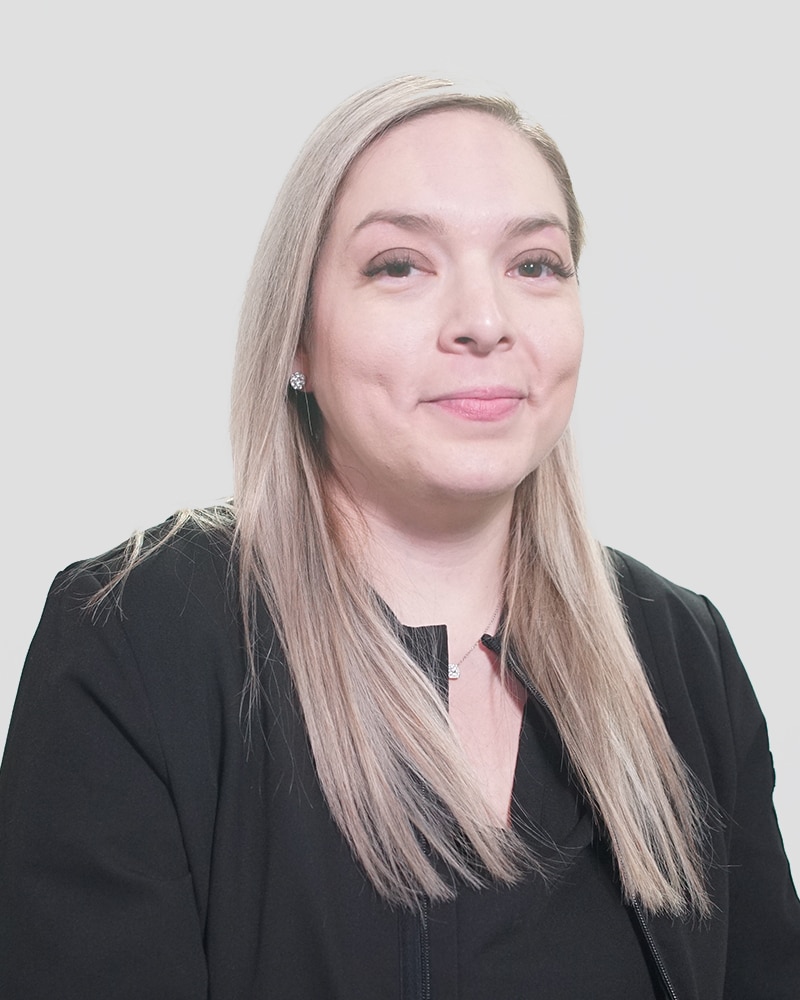 Mariela Bio Photo